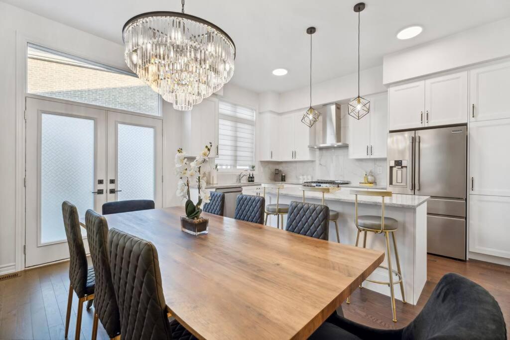 Barrie Luxe, Pool Table 6 Bedroom 6 Ba Custom Design A+ Location Luaran gambar